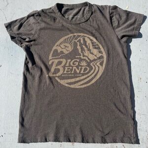 Women's Junk Food T-Shirt Beige Big Bend M Oregon Anthropologie National Park